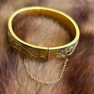 Simmons Gold Bracelet